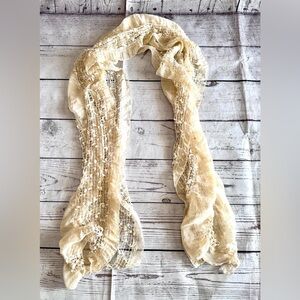 Charlotte Russe beige lace scarf with knitting‎ so unique